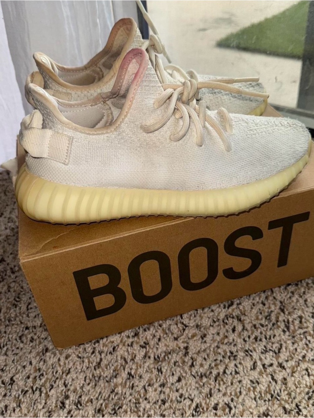 Yeezy - Picture 2 of 5